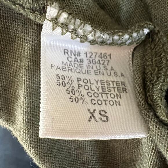 Wildfox Graphic Tee XS Olive Face Mask Wine Glass No Texts - Picture 7 of 9